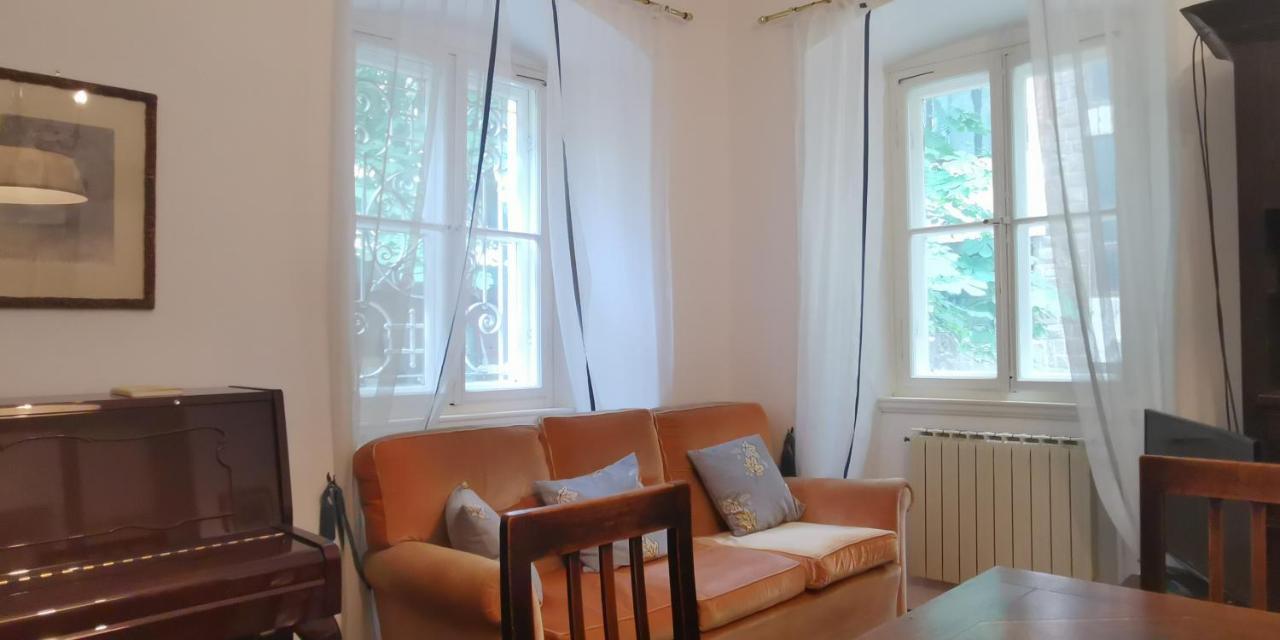 Charming Apartment In A 19Th Century Villa Trieste Exterior photo